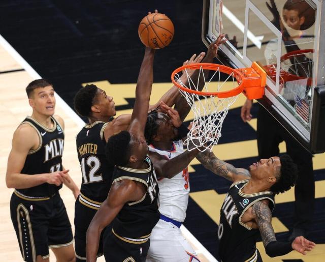 开云-进攻常规操作防守崩塌 尼克斯1比3落后已无力回天